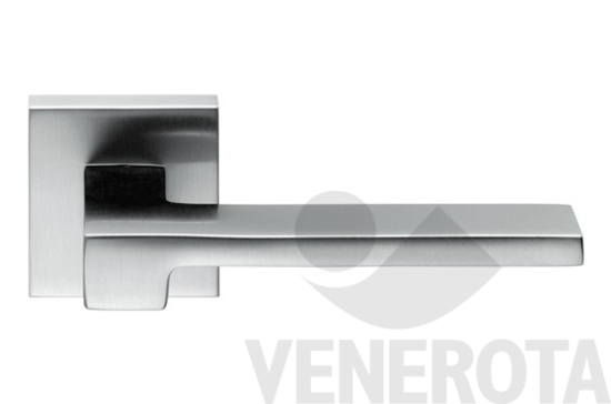 Immagine big Immagine di Maniglia Zelda con rosetta quadra Colombo Design