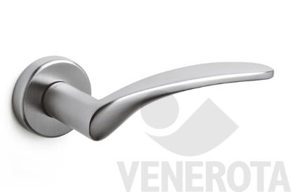 Immagine di Maniglia Novella con rosetta tonda Olivari