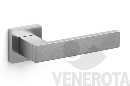 Immagine big Immagine di Maniglia Diana con rosetta quadra Olivari