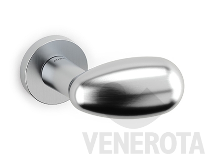 Immagine di Coppia pomoli spostati Uovo con rosetta tonda Olivari