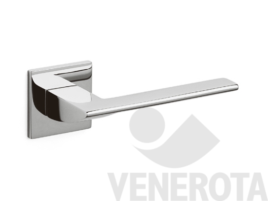 Immagine big Immagine di Maniglia Trend con rosetta quadra bassa Olivari