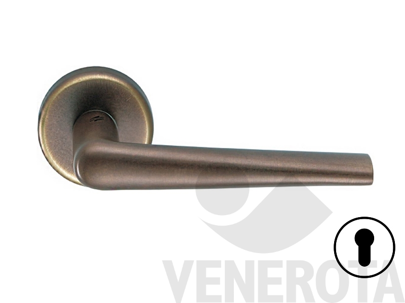 immagine 5 di Immagine di Maniglia Robotre con rosetta tonda Colombo Desig...